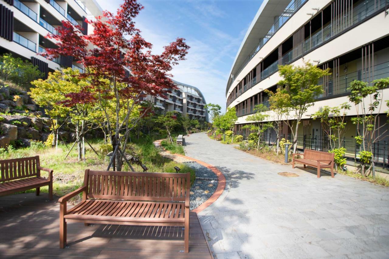 The Qube Resort Jeju Согвипхо Экстерьер фото