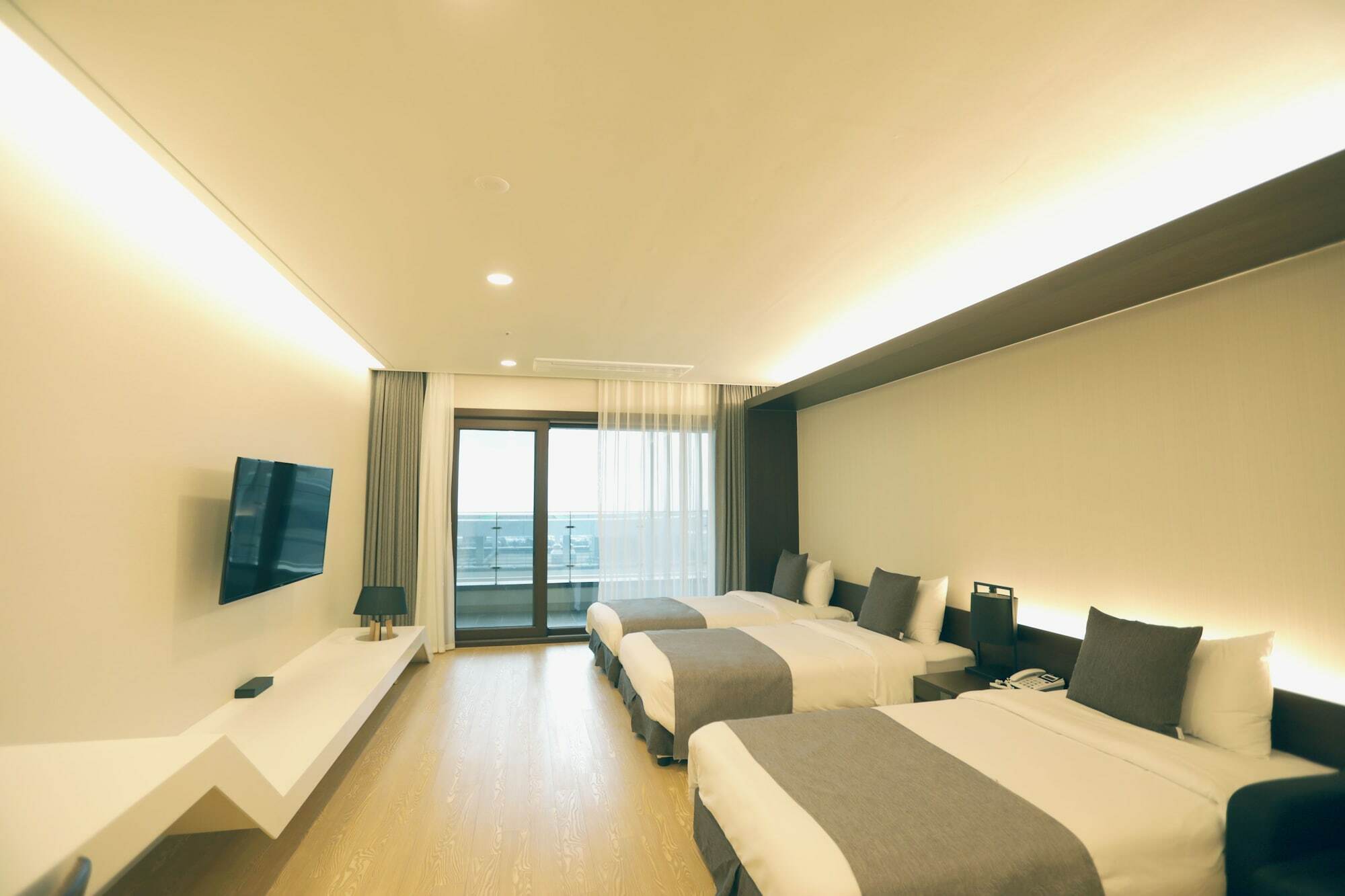 The Qube Resort Jeju Согвипхо Экстерьер фото